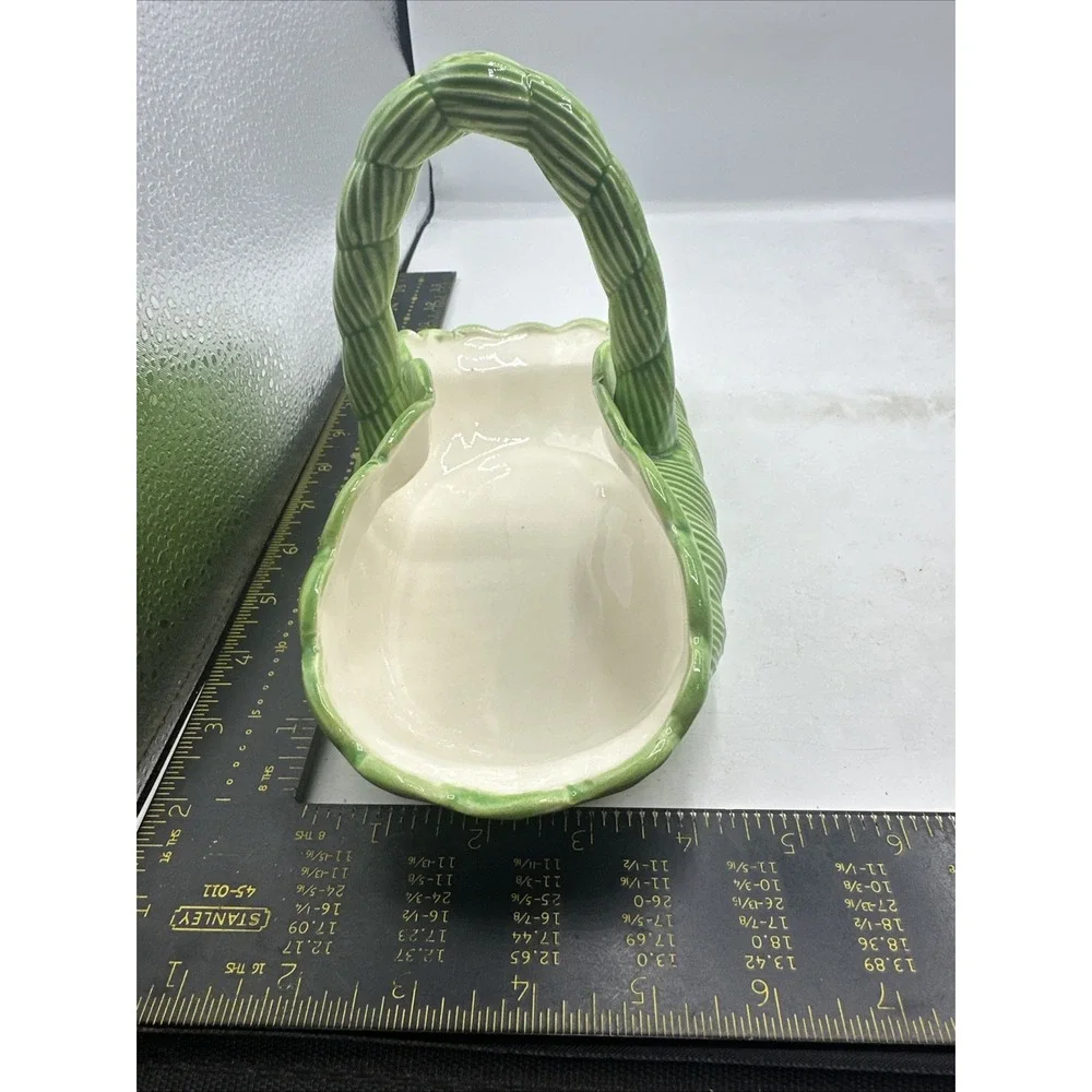 Dona's Ceramic Painted 1987 Green Basket Cabbage Leaf Edge  Vintage
